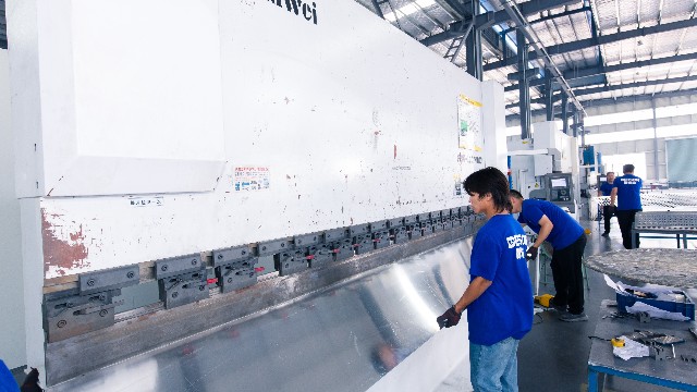 數(shù)控折彎機(jī)